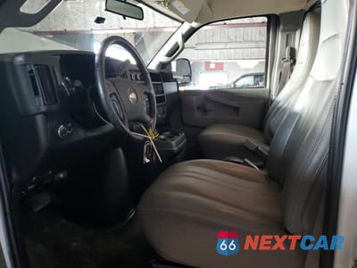 Zdjęcie 7 z 14 samochodu: 2022 CHEVROLET EXPRESS 2500 UTILITY / SERVICE VAN VIN:1GCWGBF73N1287003 - miniatura
