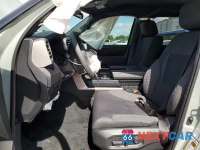 Zdjęcie 7 z 13 samochodu: 2025 TOYOTA TUNDRA SR5 VIN:5TFLA5DB5SX324025 - miniatura