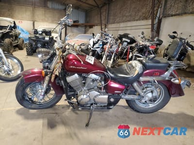 Trzecie zdjęcie samochodu z tyłu: 2009 HONDA VT750 C VIN:JH2RC50079K502508 - miniatura