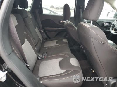Zdjęcie 11 z 15 samochodu: 2017 JEEP CHEROKEE SPORT VIN:1C4PJLAB5HW548663 - miniatura