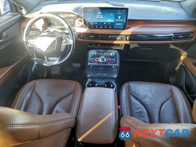 Zdjęcie 8 z 13 samochodu: 2022 LINCOLN NAUTILUS RESERVE VIN:2LMPJ8K93NBL06251 - miniatura