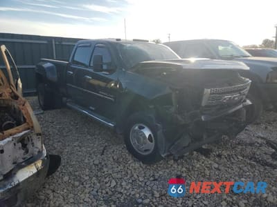 Czwarte zdjęcie samochodu z boku: 2012 GMC SIERRA K3500 DENALI VIN:1GT426C83CF168829 - miniatura