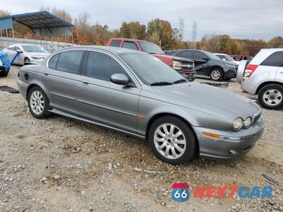 Czwarte zdjęcie samochodu z boku: 2003 JAGUAR X-TYPE 2.5 VIN:SAJEA51D43XD55268 - miniatura