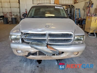 Piąte zdjęcie samochodu w środku: 2003 DODGE DURANGO SLT VIN:1D4HR48Z13F601117 - miniatura