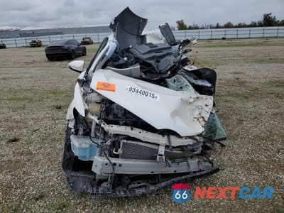 Piąte zdjęcie samochodu w środku: 2018 TOYOTA COROLLA IM VIN:JTNKARJE3JJ568089 - miniatura