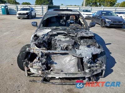 Piąte zdjęcie samochodu w środku: 2020 BMW 330I VIN:3MW5R1J01L8B15357 - miniatura