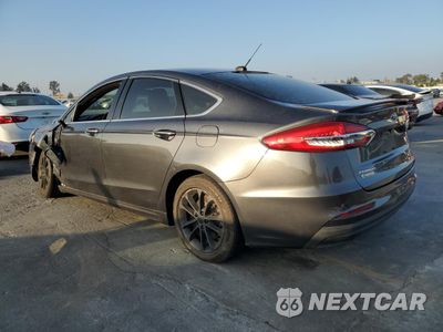 Drugie zdjęcie samochodu z przodu: 2019 FORD FUSION TITANIUM VIN:3FA6P0SU6KR231743 - miniatura
