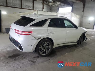 Trzecie zdjęcie samochodu z tyłu: 2023 GENESIS GV70 BASE VIN:KMUMADTB6PU137141 - miniatura