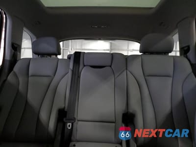 Zdjęcie 10 z 12 samochodu: 2021 AUDI Q7 PREMIUM PLUS VIN:WA1LXAF72MD036428 - miniatura
