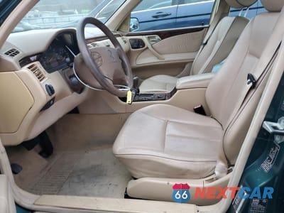 Zdjęcie 7 z 12 samochodu: 2000 MERCEDES-BENZ E 320 VIN:WDBJF65J4YB109289 - miniatura