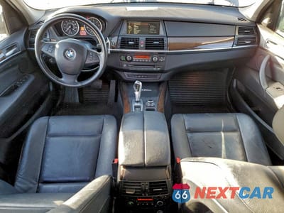 Zdjęcie 8 z 12 samochodu: 2013 BMW X5 XDRIVE35I VIN:5UXZV4C54D0E04305 - miniatura