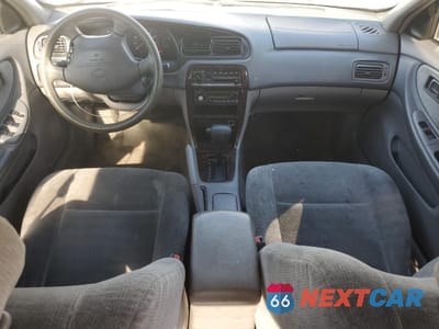 Zdjęcie 8 z 13 samochodu: 2001 NISSAN ALTIMA XE VIN:1N4DL01DX1C100266 - miniatura