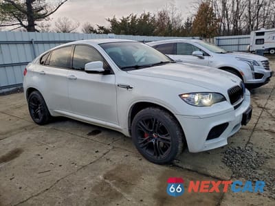 Czwarte zdjęcie samochodu z boku: 2011 BMW X6 M VIN:5YMGZ0C53BLK13822 - miniatura