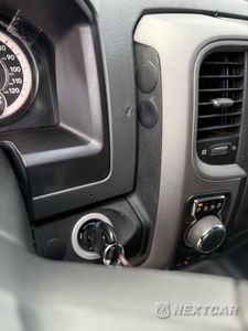 Zdjęcie 14 z 15 samochodu: 2017 RAM 1500 ST VIN:1C6RR7KG7HS547421 - miniatura