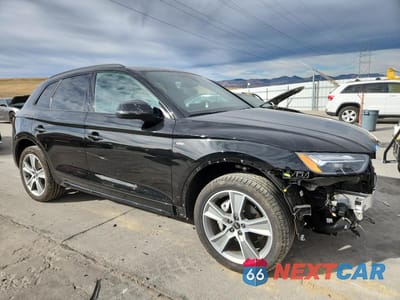 Czwarte zdjęcie samochodu z boku: 2025 AUDI Q5 PREMIUM 45 VIN:WA1GAAFY1S2053418 - miniatura