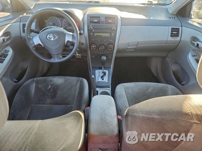 Zdjęcie 8 z 12 samochodu: 2010 TOYOTA COROLLA BASE VIN:1NXBU4EEXAZ185995 - miniatura
