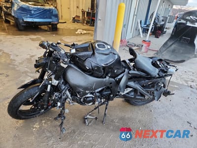 Trzecie zdjęcie samochodu z tyłu: 2024 KAWASAKI ZX1002 M VIN:JKBZXVM14RA007341 - miniatura