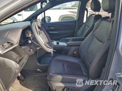 Zdjęcie 7 z 14 samochodu: 2025 TOYOTA SIENNA XSE VIN:5TDCSKFC8SS171177 - miniatura