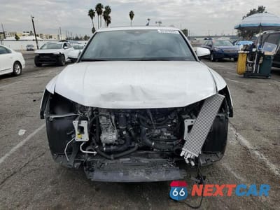 Piąte zdjęcie samochodu w środku: 2024 AUDI Q3 PREMIUM S LINE 45 VIN:WA1DECF36R1128640 - miniatura