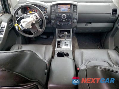Zdjęcie 8 z 13 samochodu: 2012 NISSAN PATHFINDER S VIN:5N1AR1NB6CC632347 - miniatura