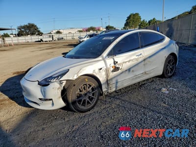 2020 TESLA MODEL 3 5YJ3E1EA5LF598405 - główne zdjęcie licytacji z USA - miniatura