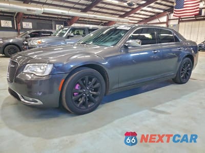 2019 CHRYSLER 300 LIMITED 2C3CCAKG0KH534364 - główne zdjęcie licytacji z USA - miniatura