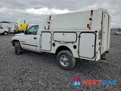 Drugie zdjęcie samochodu z przodu: 2001 DODGE RAM UTILITY / SERVICE TRUCK VIN:3B7KC26Z51M271832 - miniatura