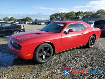 2013 DODGE CHALLENGER SXT 2C3CDYAGXDH662895 - główne zdjęcie licytacji z USA - miniatura