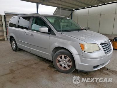 Czwarte zdjęcie samochodu z boku: 2010 CHRYSLER TOWN & COUNTRY TOURING VIN:2A4RR5D19AR358826 - miniatura