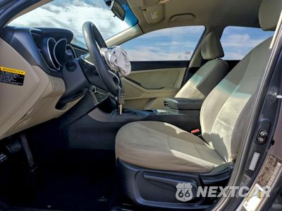 Zdjęcie 7 z 14 samochodu: 2015 KIA OPTIMA LX VIN:KNAGM4A74F5627279 - miniatura