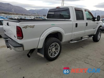 Trzecie zdjęcie samochodu z tyłu: 2001 FORD F250 SUPER DUTY VIN:3FTNW21F61MA12252 - miniatura