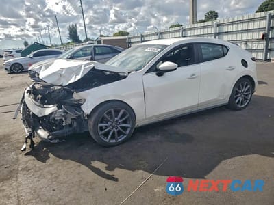 2021 MAZDA 3 SELECT JM1BPAKL2M1302035 - główne zdjęcie licytacji z USA - miniatura