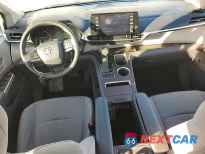 Zdjęcie 8 z 11 samochodu: 2022 TOYOTA SIENNA LE VIN:5TDKRKEC5NS087685 - miniatura