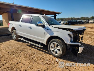 Czwarte zdjęcie samochodu z boku: 2018 FORD F150 SUPERCREW VIN:1FTEW1E57JFB93664 - miniatura