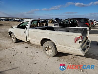 Drugie zdjęcie samochodu z przodu: 1994 CHEVROLET S TRUCK S10 VIN:1GCCS144XR8194920 - miniatura