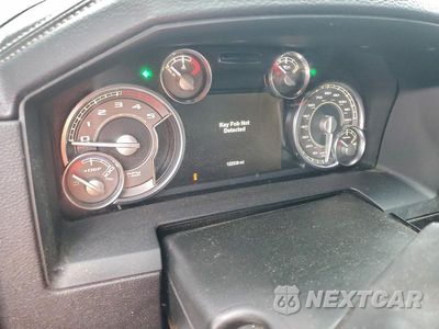 Zdjęcie 9 z 11 samochodu: 2017 RAM 2500 LONGHORN VIN:3C6UR5GL4HG509320 - miniatura