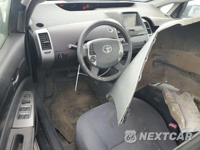 Zdjęcie 8 z 14 samochodu: 2005 TOYOTA PRIUS VIN:JTDKB20U057049084 - miniatura