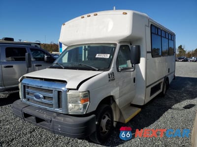Drugie zdjęcie samochodu z przodu: 2013 FORD ECONOLINE E350 SUPER DUTY CUTAWAY VAN VIN:1FDEE3FS2DDA02750 - miniatura
