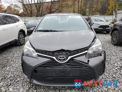 Piąte zdjęcie samochodu w środku: 2017 TOYOTA YARIS 5-DOOR L FLEET VIN:VNKKTUD30HA079484 - miniatura