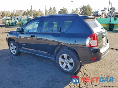 Drugie zdjęcie samochodu z przodu: 2013 JEEP COMPASS LATITUDE VIN:1C4NJDEB5DD280999 - miniatura