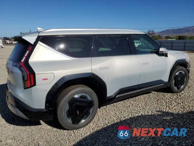 Trzecie zdjęcie samochodu z tyłu: 2026 KIA EV9 LAND VIN:5XYADFS55TG011384 - miniatura