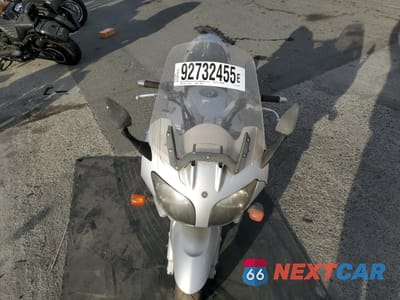 Piąte zdjęcie samochodu w środku: 2003 YAMAHA FJR1300 VIN:JYARP07Y93A000099 - miniatura