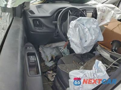 Zdjęcie 8 z 14 samochodu: 2019 RAM PROMASTER CITY VIN:ZFBHRFAB0K6M90356 - miniatura