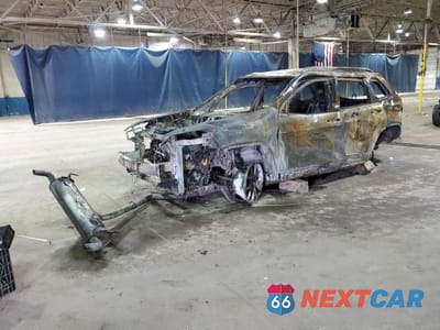 2016 JEEP CHEROKEE LATITUDE 1C4PJLCS3GW324741 - główne zdjęcie licytacji z USA - miniatura