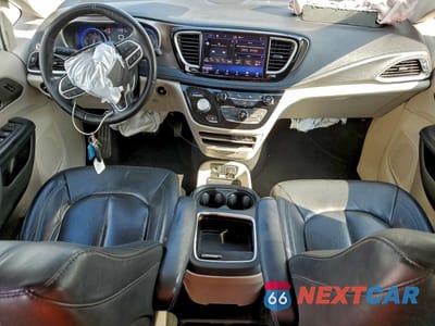 Zdjęcie 8 z 12 samochodu: 2021 CHRYSLER PACIFICA TOURING L VIN:2C4RC1BG7MR547065 - miniatura