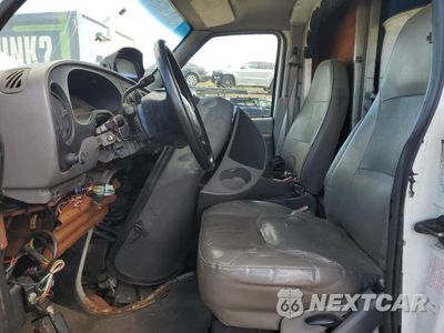 Zdjęcie 7 z 13 samochodu: 1997 FORD E350 BOX TRUCK VIN:1FDKE37L7VHB87771 - miniatura