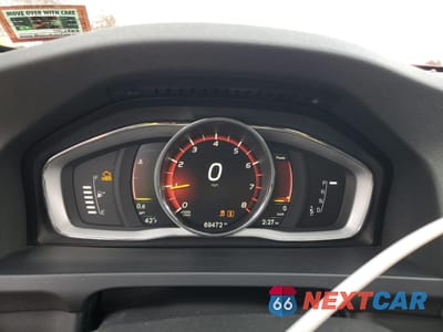 Zdjęcie 9 z 14 samochodu: 2018 VOLVO S60 DYNAMIC VIN:YV140MTL4J2460034 - miniatura