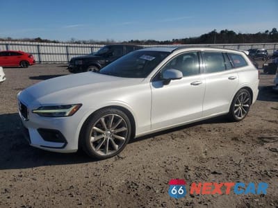 2020 VOLVO V60 T5 MOMENTUM YV1102EK0L2376887 - główne zdjęcie licytacji z USA - miniatura
