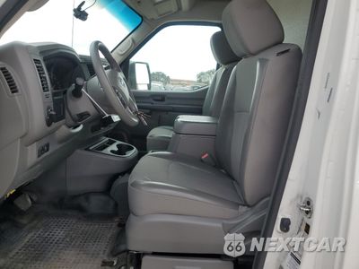 Zdjęcie 7 z 13 samochodu: 2021 NISSAN NV 2500 DELIVERY VAN VIN:1N6BF0LY8MN811530 - miniatura
