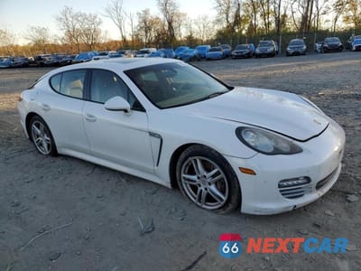 Czwarte zdjęcie samochodu z boku: 2011 PORSCHE PANAMERA 2 VIN:WP0AA2A79BL011797 - miniatura